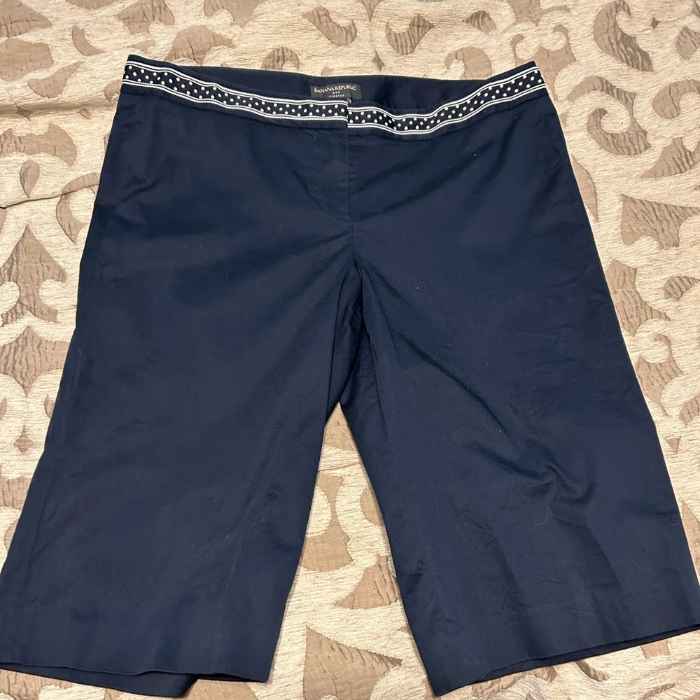 Banana Republic stretch bermuda length shorts navy grossgrain ribbon waistband
